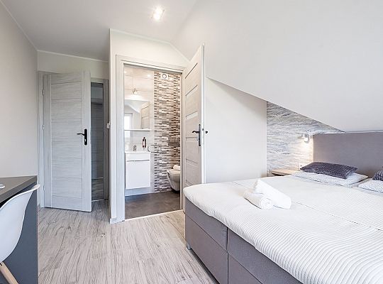 Pokój dwuosobowy (poddasze)