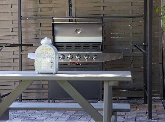 Grill w prywatnym ogrodzie w Łebie Jakubowa Polana