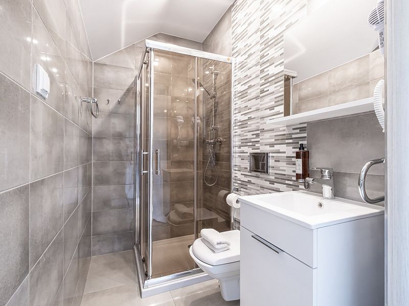 Pokój dwuosobowy (poddasze)